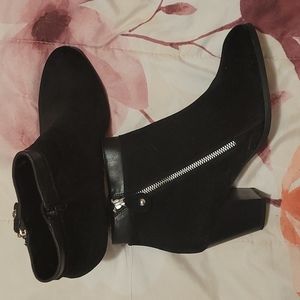 Booties size 10 like new